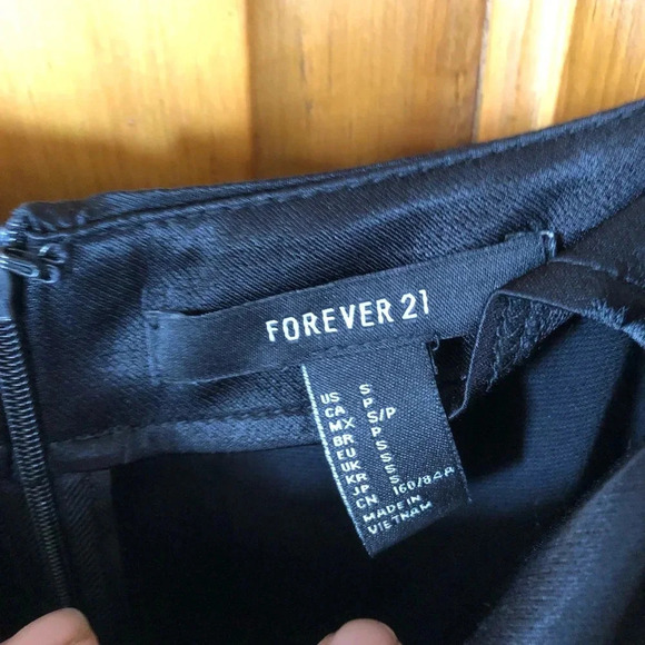 Forever 21 Ballet Dress - Picture 5 of 11